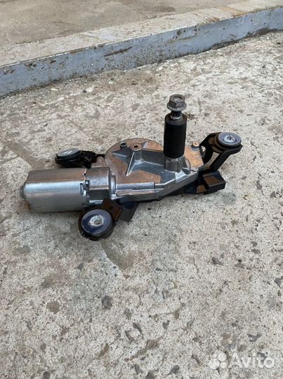 Двигатель стеклоочистителя задний colt