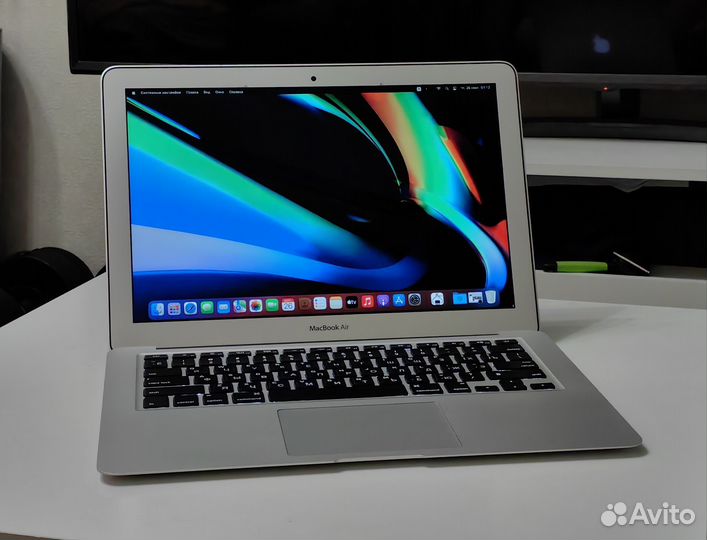 Macbook Air 13 2017 128gb 8gb 332 цикла