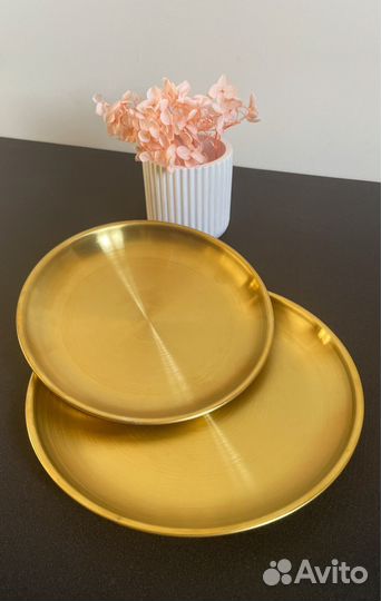 Набор подносов (тарелок) металл