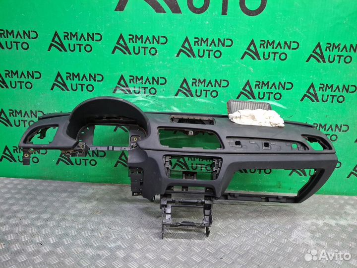 Торпедо Audi Q3 1 8U 2014-2018