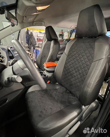 Чехлы Автопилот Rav4 2020 Черные с Алькантарой Ром