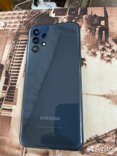 Смартфон Samsung Galaxy A13