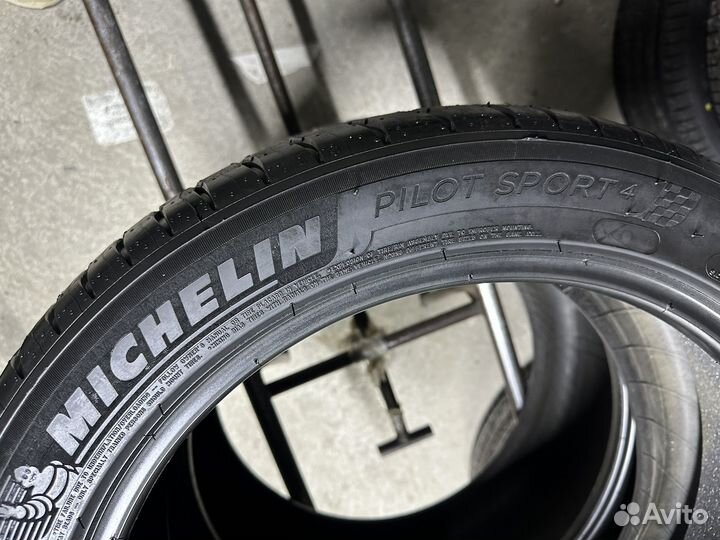 Michelin Pilot Sport 4 245/45 R19 и 275/40 R19 Y