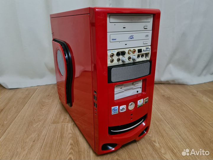 Pentium 3, Geforce 2 GTS 3D, 3DFX, Audigy 2, Zip