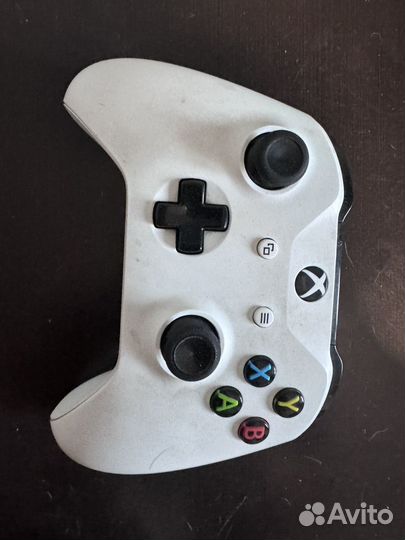 Xbox One s 2 геймпада 1tb