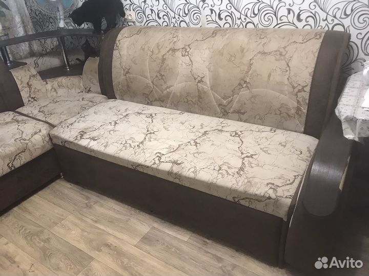 Угловой диван