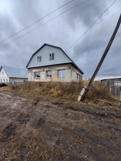 Дом 140 м² на участке 10 сот.