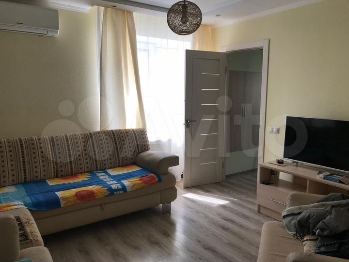 2-к. квартира, 65 м², 4/6 эт.