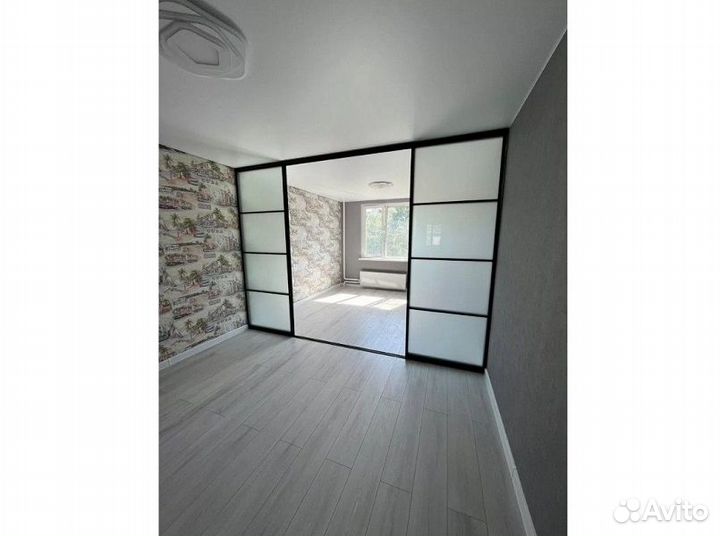 Раздвижная перегородка на заказ