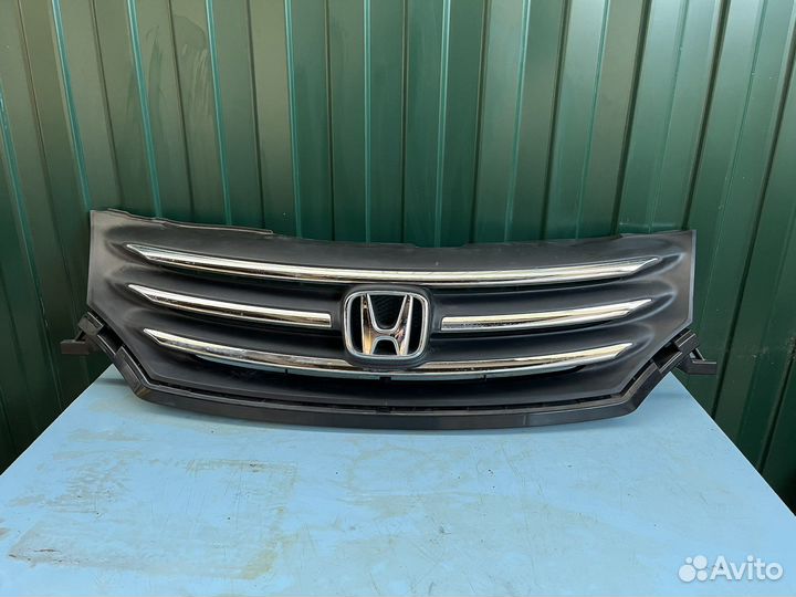 Решетка радиатора Honda Freed