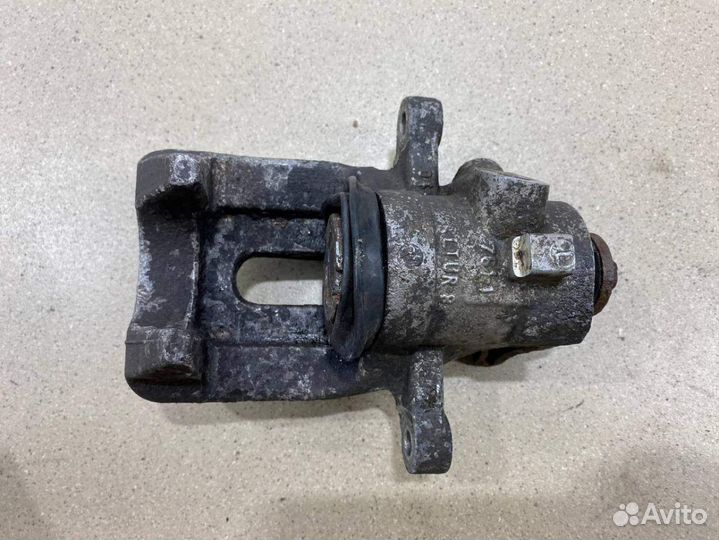 Суппорт тормозной задний правый Peugeot 307 2001-2