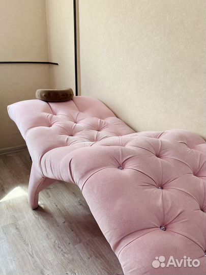 Кушетка для наращивания ресниц