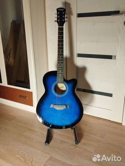 Гитара новая
