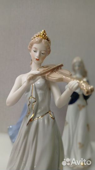 Статуэтки дамы, девушки фарфоровые