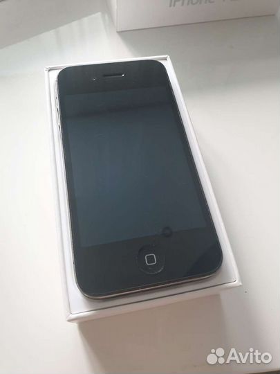 iPhone 4S, 16 ГБ