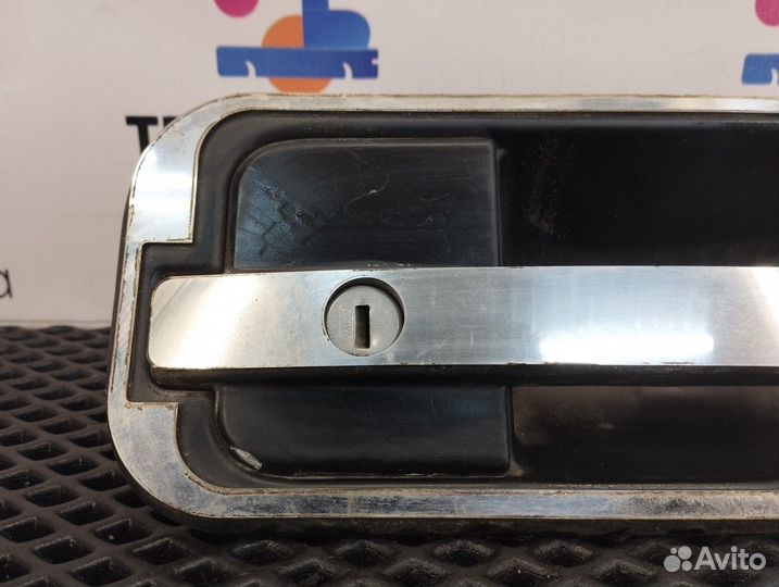 1666068 Ручка двери наружная правая Daf XF105