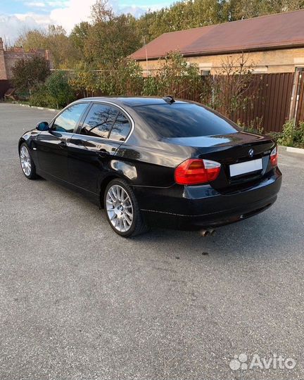 Дверь передняя правая BMW E90