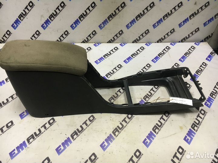 Центральная консоль Рено Меган 2