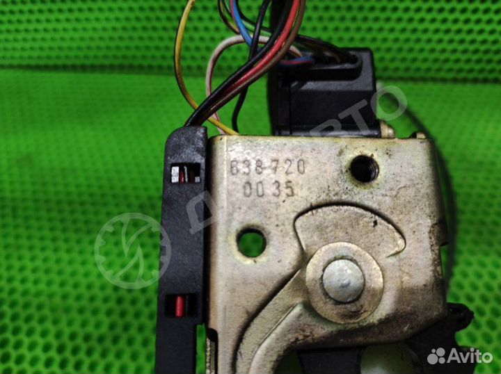 Замок двери передний правый Mercedes-Benz V W638