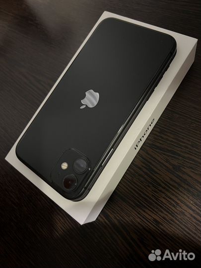 iPhone 11, 64 ГБ