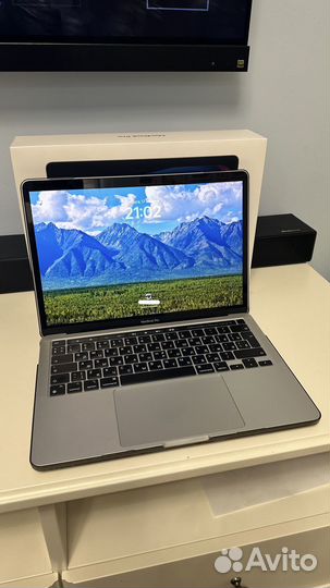 MacBook Pro, 13, M1, 16Gb, 256 Gb, 2020 г