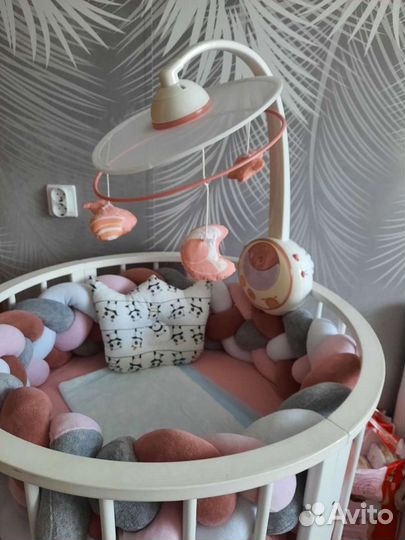 Мобиль на кроватку с проектором