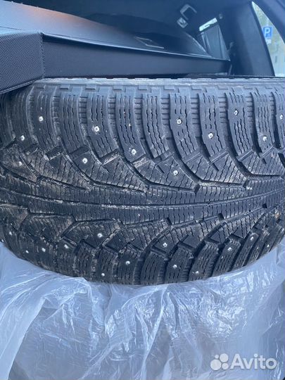 Nokian Tyres Hakkapeliitta 5 SUV 295/30 R22 103T