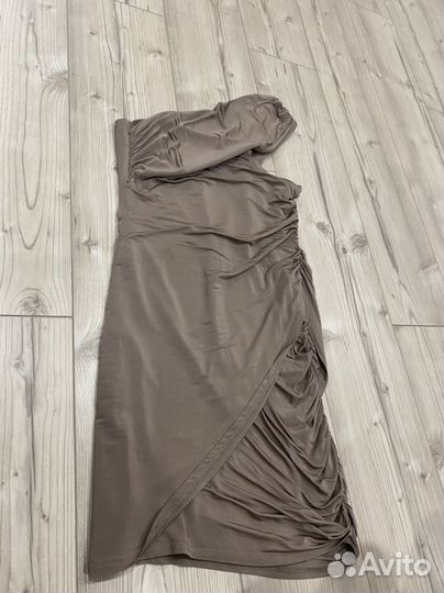 Платье ASOS 42