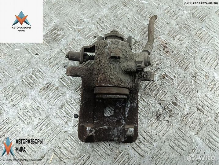 Суппорт задний левый Audi A4 B7 2005