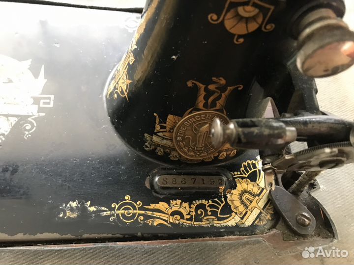 Швейная машина Singer