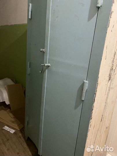 Шкаф металлический