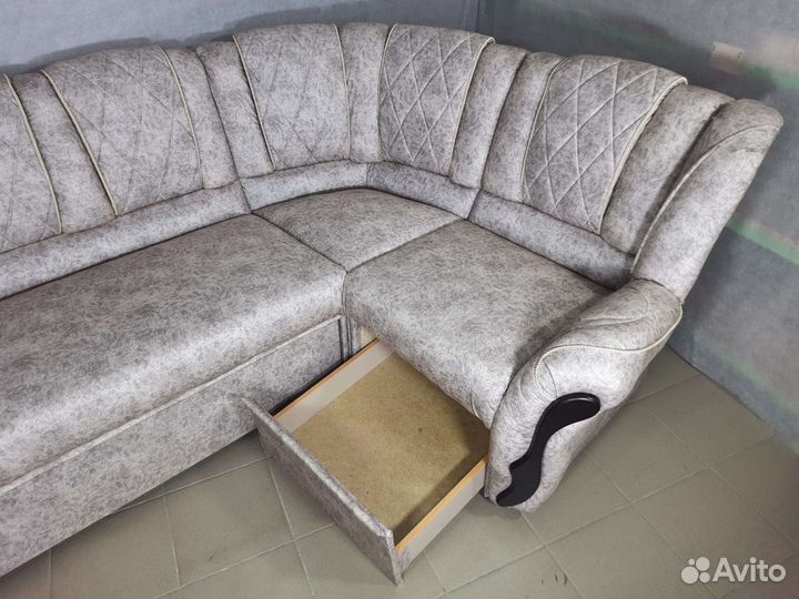 Диван угловой
