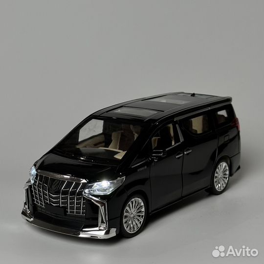 Модель машины 1:24 Toyota Alphard Тойота альфард