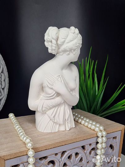 Статуэтка для интерьера, фигура из гипса Венера