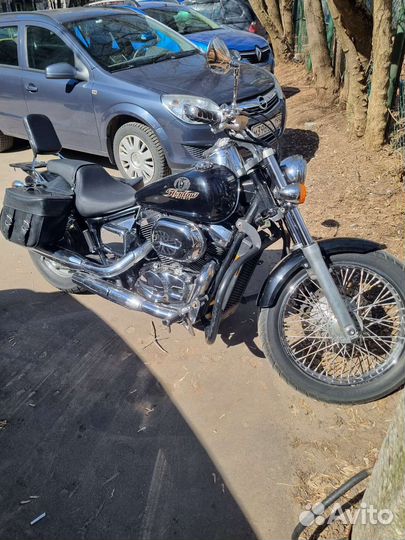 Honda shadow 750