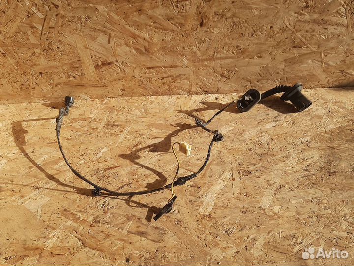 Проводка двери заднея левая митцубиси colt Z34A