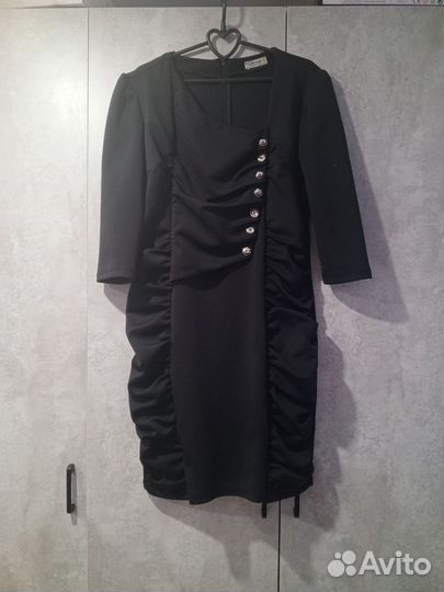 Платье женское