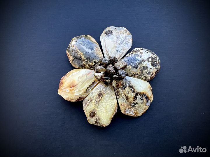 Брошь-кулон из натурального янтаря