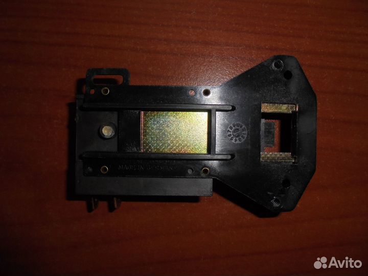 Замок блокировки люка стиральная машина Samsung