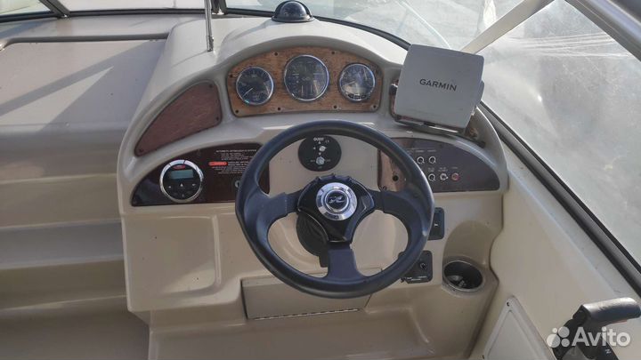 Катер Sea Ray 275 Sundancer