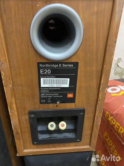 Колонки JBL E20