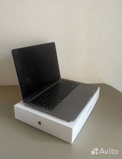 Apple macbook pro 13 2022 m2