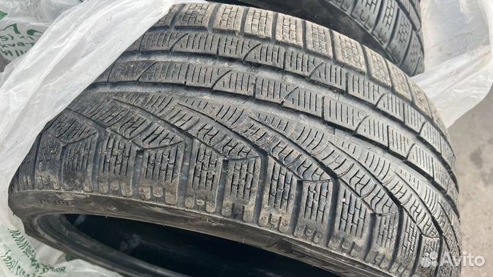 Pirelli Winter Sottozero 240 Serie II 235/40 R18