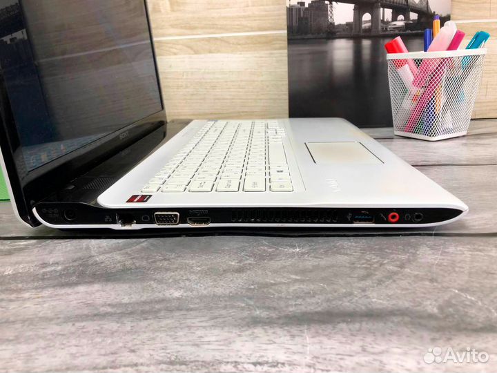 Ноутбук Sony Vaio Intel