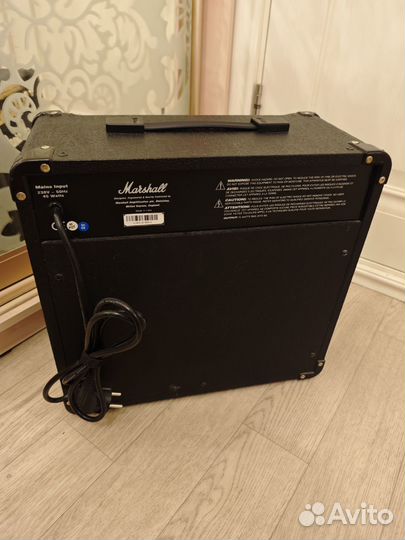 Гитарный комбоусилитель Marshall MG 15CD