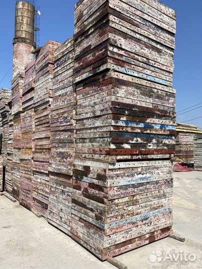 Опалубка Мелкощитовая Б/У в отличном состоянии