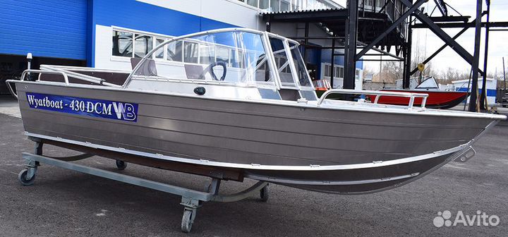 Новая лодка для рыбалки Wyatboat 430 DCM