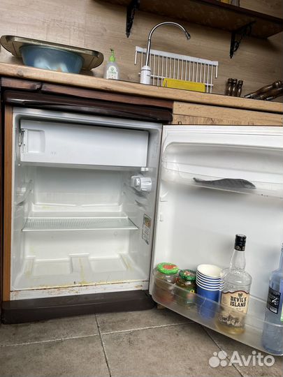 Холодильник маленький