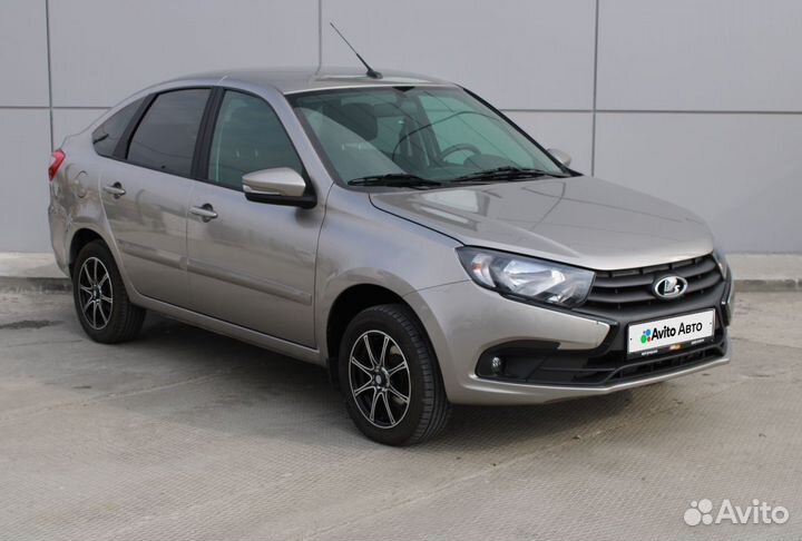 LADA Granta 1.6 МТ, 2022, 30 256 км