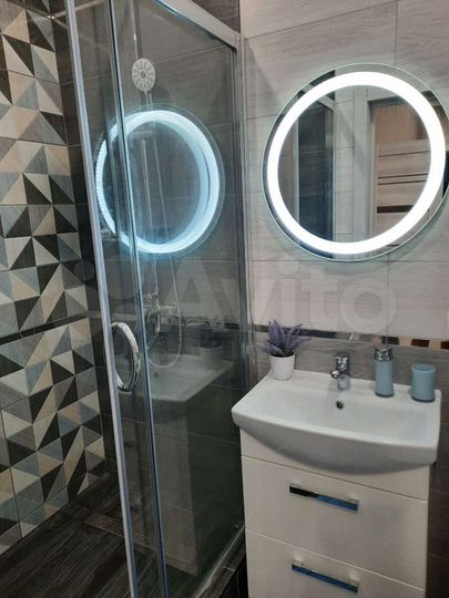 2-к. квартира, 54 м², 1/10 эт.